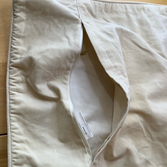 VINTAGE Cream Velveteen Floral Ribbon Embroidered Cushion Covers (Pair) - Picture 9 of 13